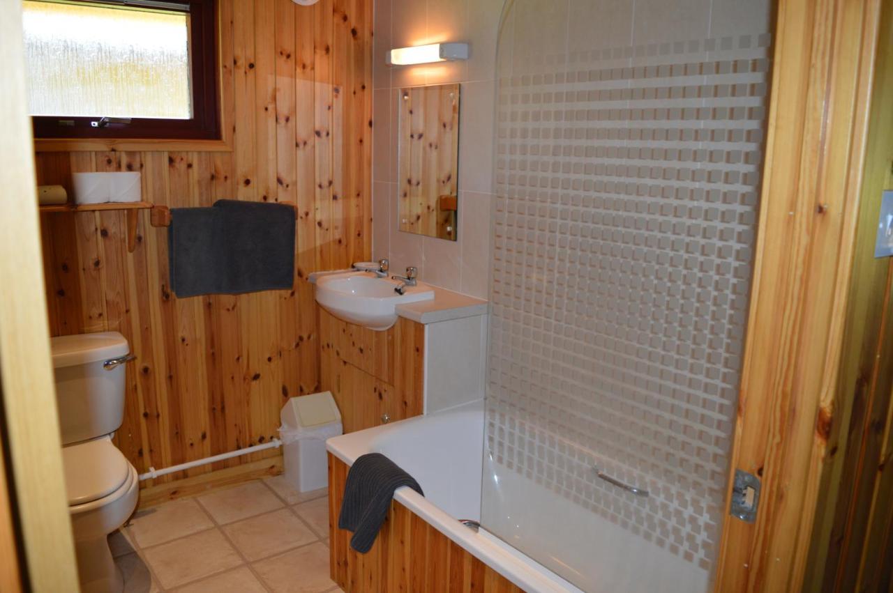 Villa Reuben'S Highland Retreat - Speyside Carrbridge Exterior foto